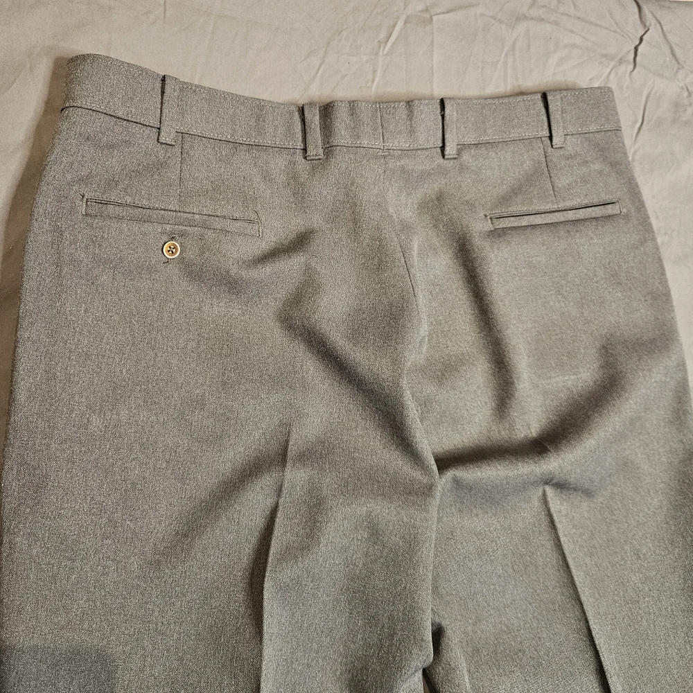 Vintage Levi’s Action Slacks Taupe Brown High Rise Straight Leg Pants 38x30 USA